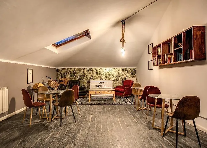 Trastevere 2 Hostel *