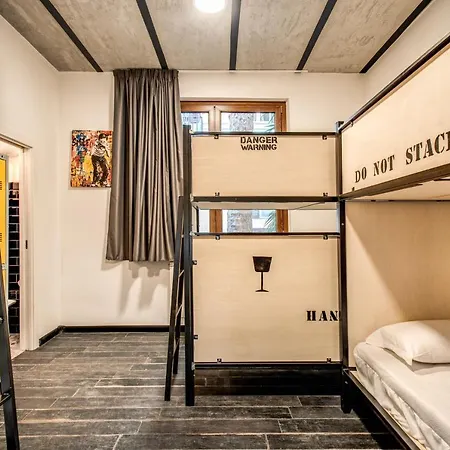 Hostel Trastevere 2 *